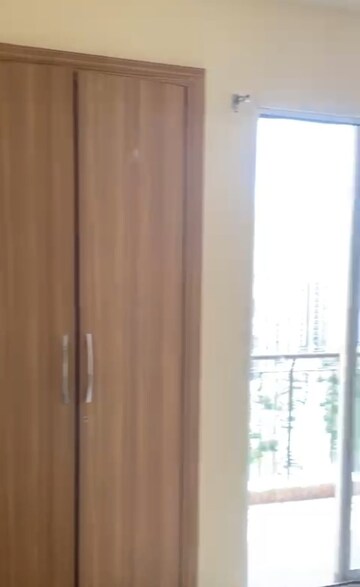 Building Lobby in 2 BHK Apartment at Sewri – for Rent