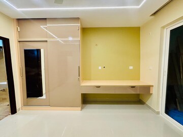 Room in 3 BHK Builder Floor at Hsr Layout – for Rent