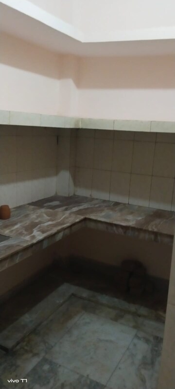 Bedroom in 1 BHK Builder Floor at Laxmi Nagar – for Rent