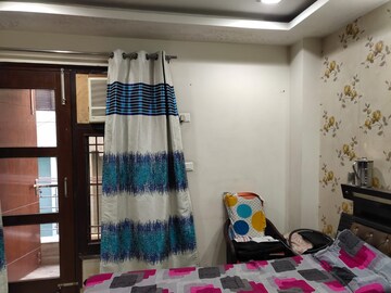 Living Room in 4 BHK Builder Floor at Nirman Vihar – for Rent
