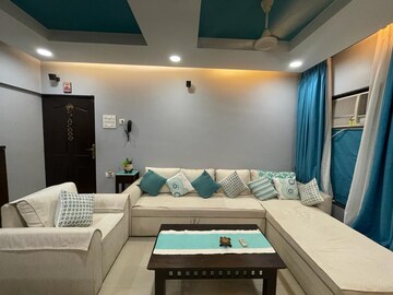 Bedroom in 2 BHK Apartment at Khar West – for Sale