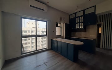2 BHK Apartment For Sale in Gundecha Trillium, Kandivali East