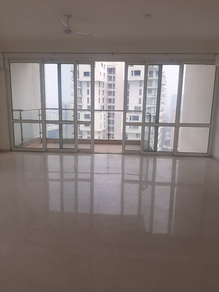 Room, pioneer-park-presidia 3 Bedroom 2595 Sq.Ft. Apartment In Sector 62 Gurgaon 7990129