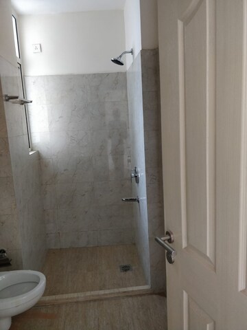  3 BHK Apartment at Pioneer Park Presidia, Sector 62 – for Rent
