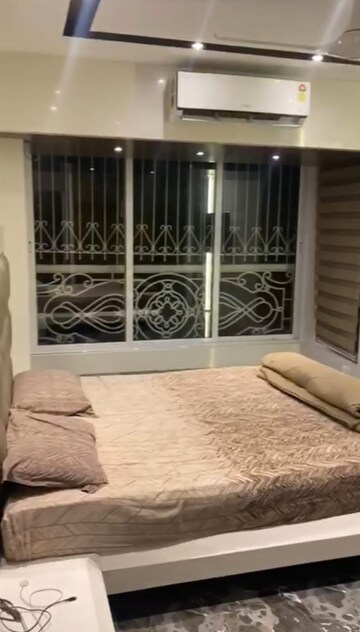 Bedroom in 5 BHK Apartment at Sai Tharwanis Heights, Sanpada – for Sale