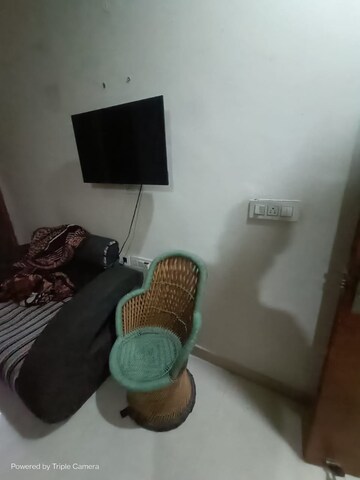 Living Room in 3 BHK Apartment at Peer Mucchalla – for Rent