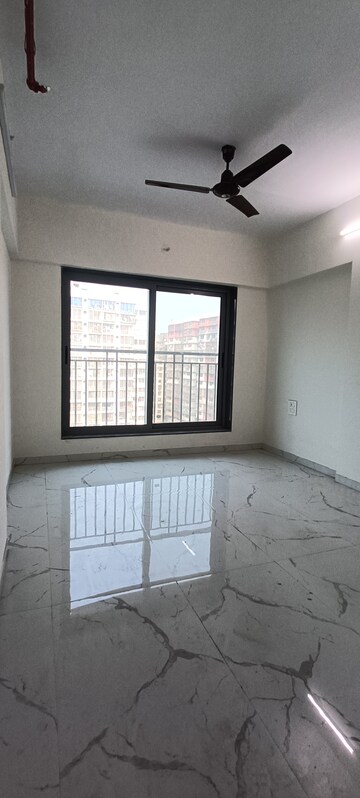 Room in 3 BHK Apartment at Kaveri CHS Ghatkopar, Ghatkopar East – for Rent