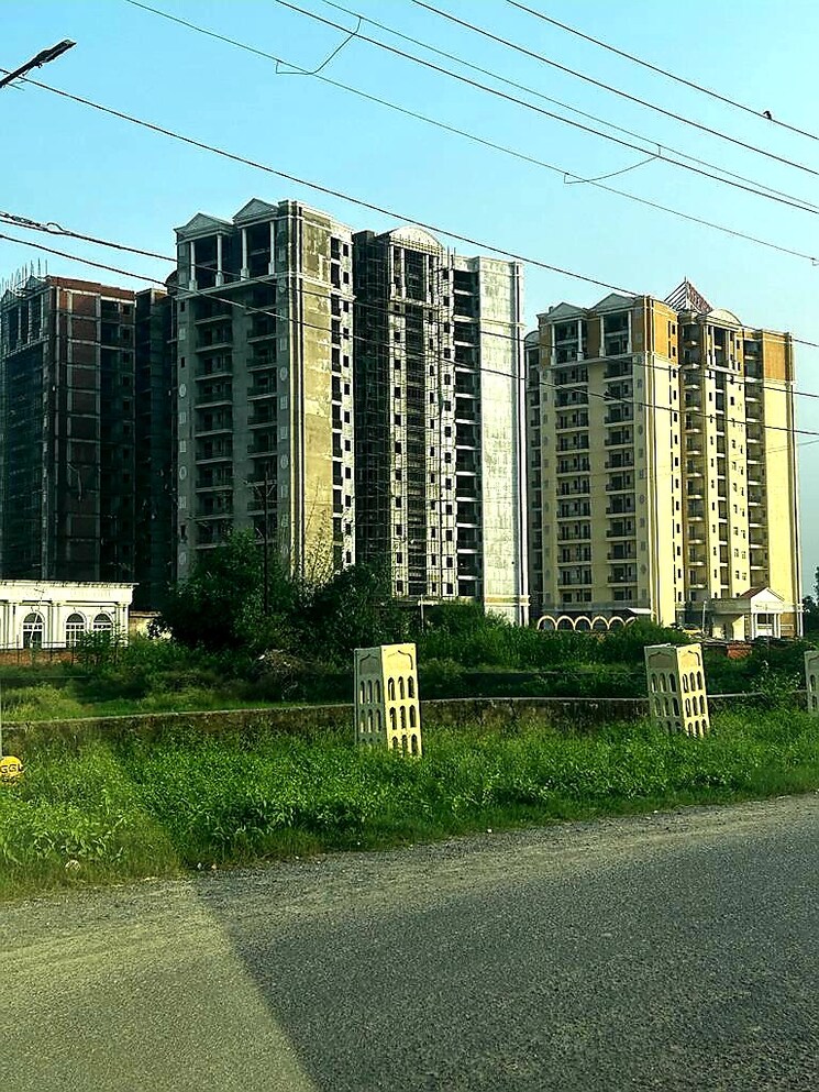 Exterior View, tejas-greenberry-signatures 2.5 Bedroom 1036 Sq.Ft. Apartment In Vrindavan Yojna Lucknow 7990263