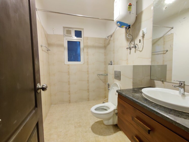 Bathroom, bp-homes 3 Bedroom 2250 Sq.Ft. Builder Floor In Sector 85 Faridabad 7990258