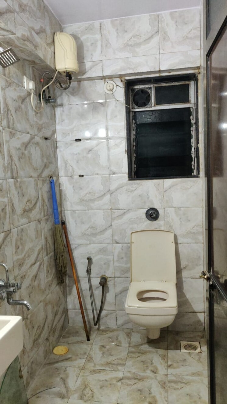 Bathroom, karwa-megh-malhar 1 Bedroom 448 Sq.Ft. Apartment In Chembur Mumbai 7990324
