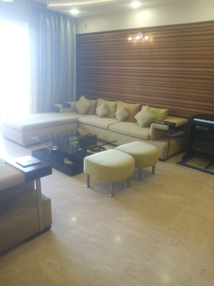 Living Room, hiranandani-verona-co-op-housing-society-ltd 3 Bedroom 1695 Sq.Ft. Apartment In Powai Mumbai 7990365