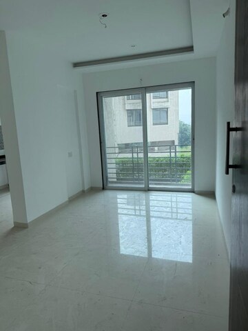 2 BHK Apartment For Resale in Om Paraiso Shilphata Thane  7990364