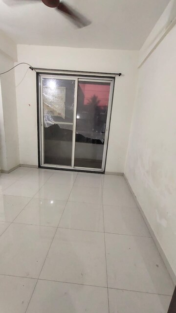 Furnished Amenities in 1 BHK Apartment at Badhekar Krushnakunj, Kothrud – for Rent