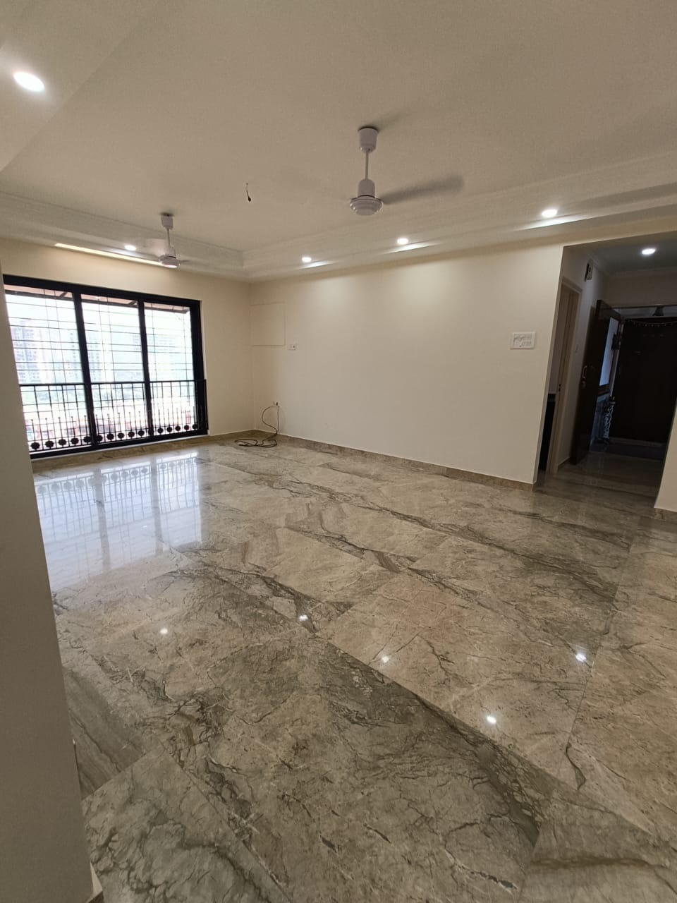 4 BHK + Servant Room Apartment For Sale in Singerwood 