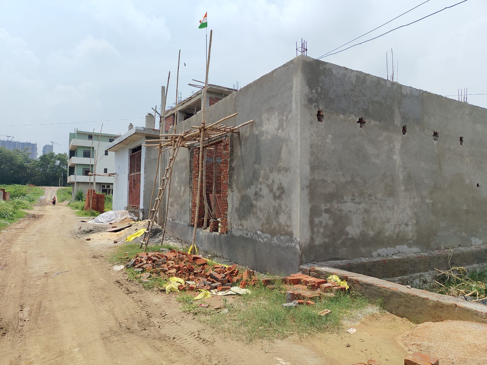 Plot For Sale in Noida Expressway 