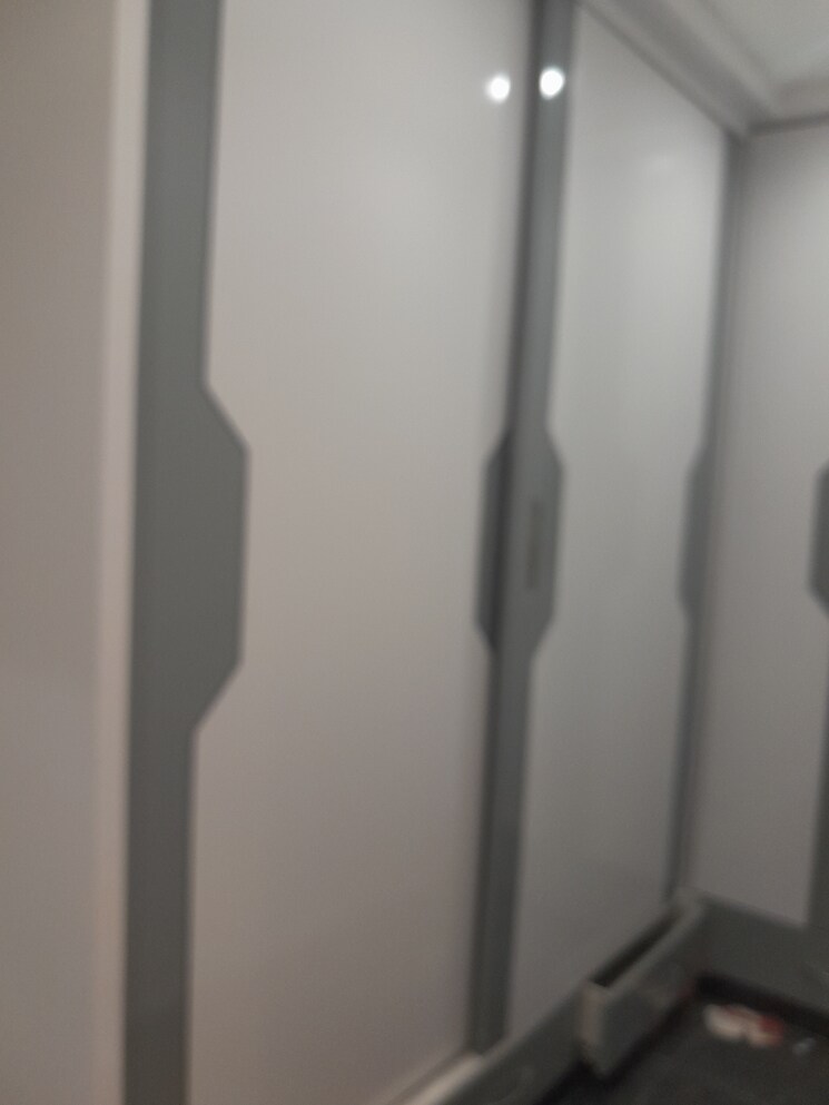 undefined, lok vihar 3 Bedroom 285 Sq.Yd. Builder Floor In Lok Vihar Delhi 7990518