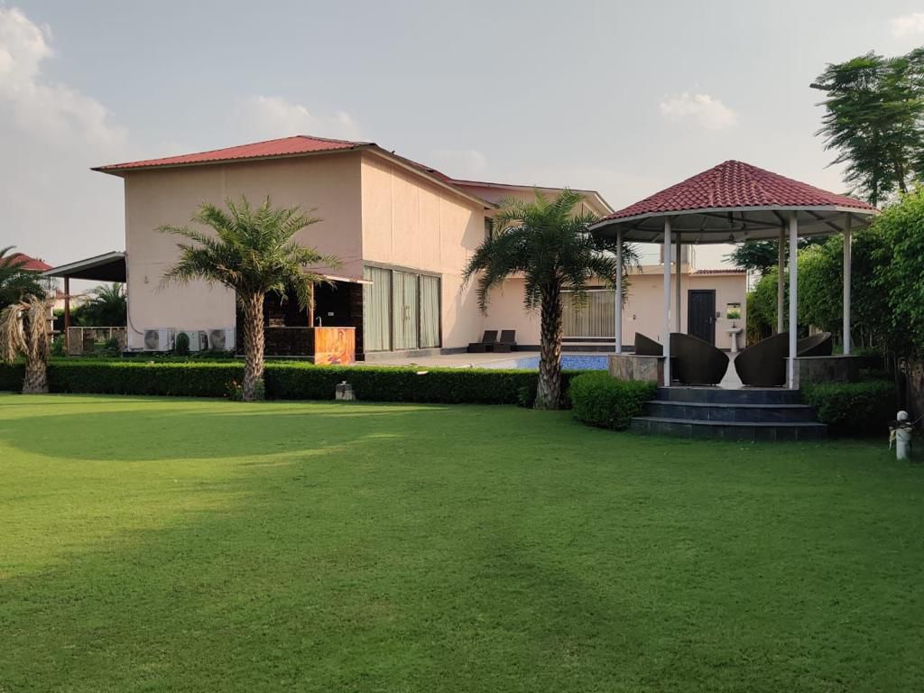 Plot For Sale in TDI The Grand Retreat