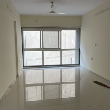 Room in 2 BHK Apartment at Gundecha Altura, Dockyard Colony – for Rent