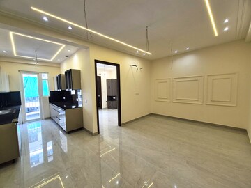 Parking in 3 BHK Apartment at Sector 20 – for Sale