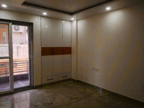 3 BHK + Servant Room,Study Room Builder Floor For Sale in Sector 71