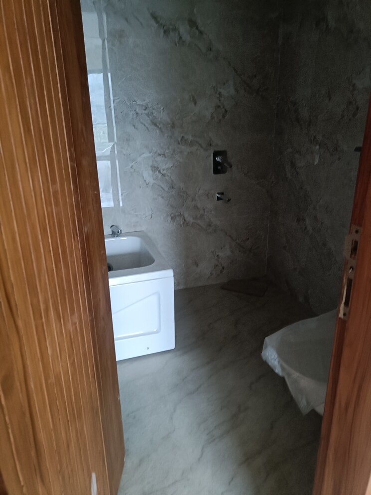 Bathroom, ansal-plaza-sector-23 5 Bedroom 5200 Sq.Ft. Builder Floor In Sector 23 Gurgaon 7990796