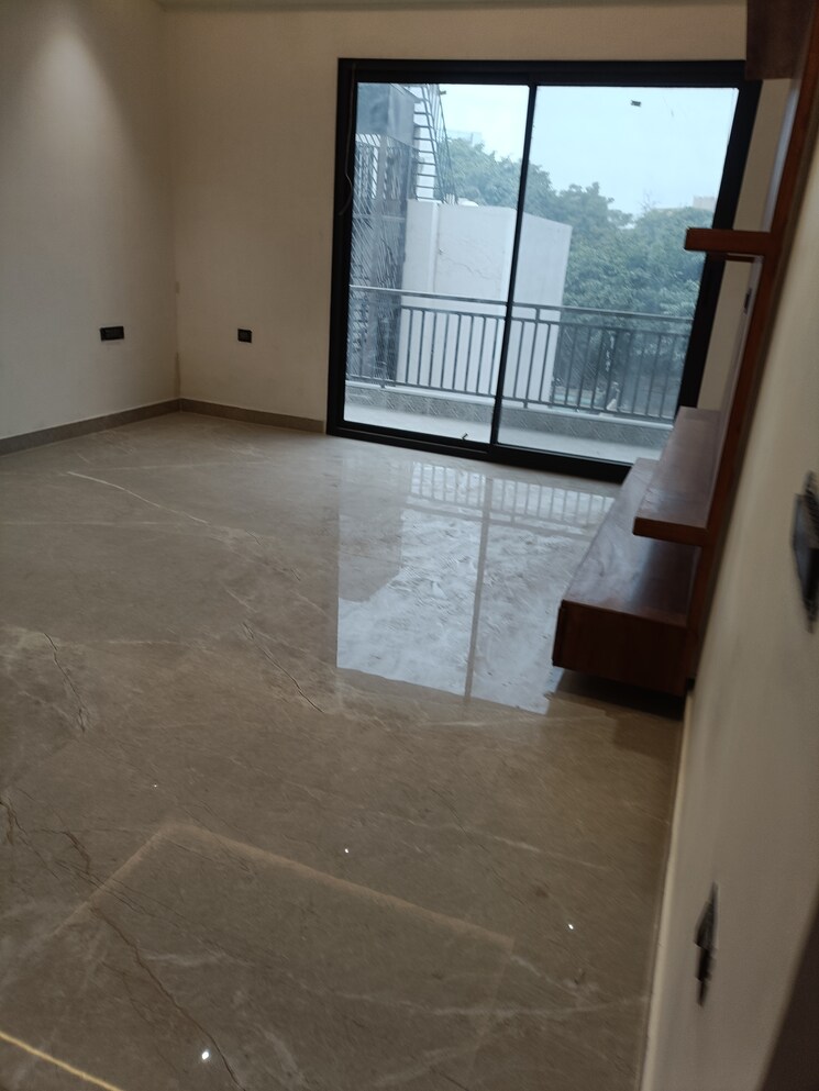 Balcony, ansal-plaza-sector-23 5 Bedroom 5200 Sq.Ft. Builder Floor In Sector 23 Gurgaon 7990796