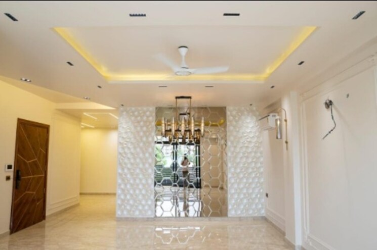 Living Room, sector 71 3 Bedroom 2000 Sq.Ft. Builder Floor In Sector 71 Gurgaon 7990812