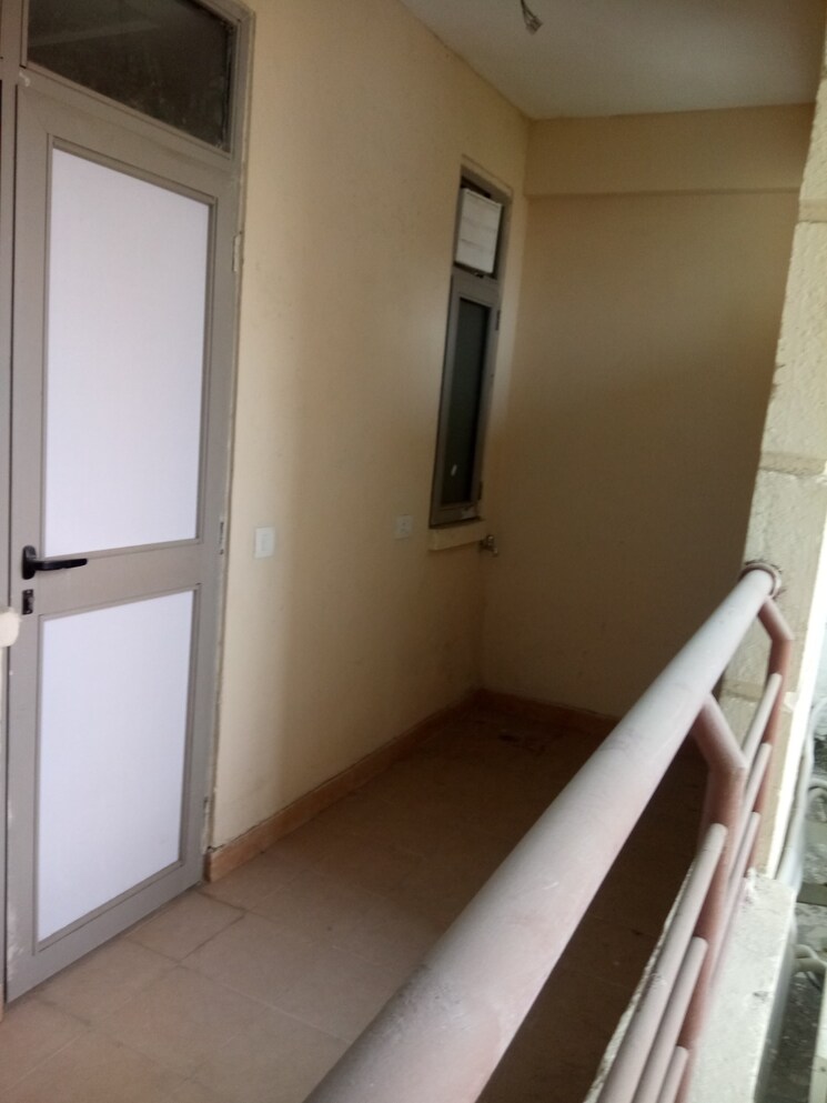 Balcony, jaypee-greens-pavilion-heights-2 3 Bedroom 1960 Sq.Ft. Apartment In Sector 128 Noida 7990875