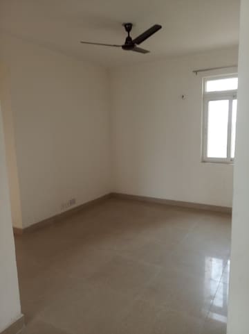 2 BHK Builder Floor For Rent in Sector 14 Faridabad  7990901