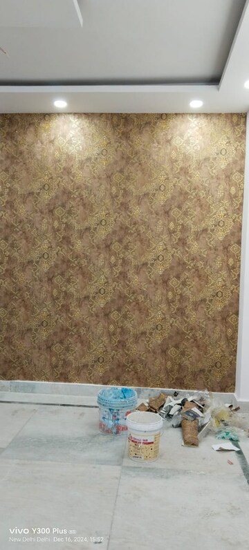 Master Bedroom in 2 BHK Builder Floor at Govindpuri – for Rent