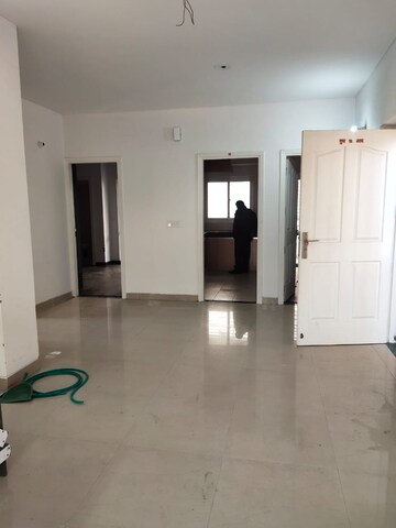 Room in 2 BHK Builder Floor at Sector 14 – for Rent