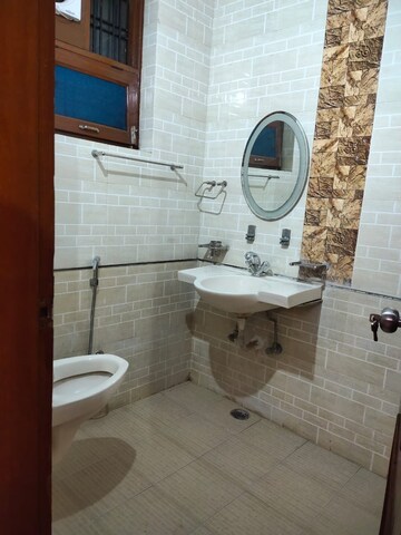Bathroom in 2 BHK Builder Floor at Sector 14 – for Rent