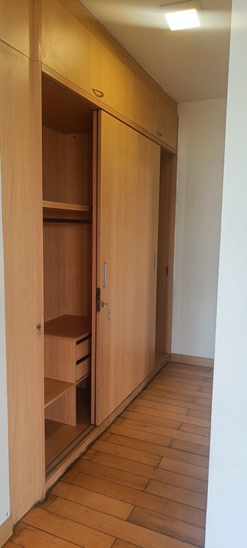 Bathroom in 3 BHK Apartment at Jaypee Green Crescent Court, Jaypee Greens – for Rent