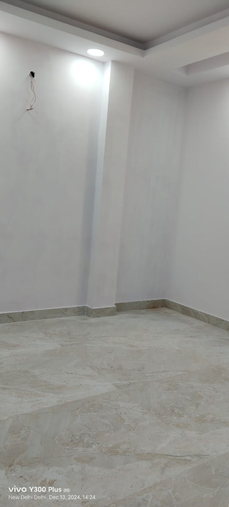 Room, govindpuri 3 Bedroom 900 Sq.Ft. Builder Floor In Govindpuri Delhi 7990958