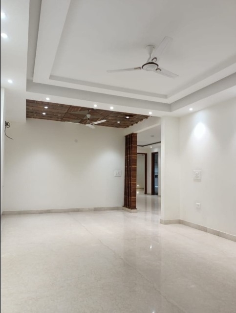 3 BHK + Servant Room,Study Room Builder Floor For Sale in Sector 71