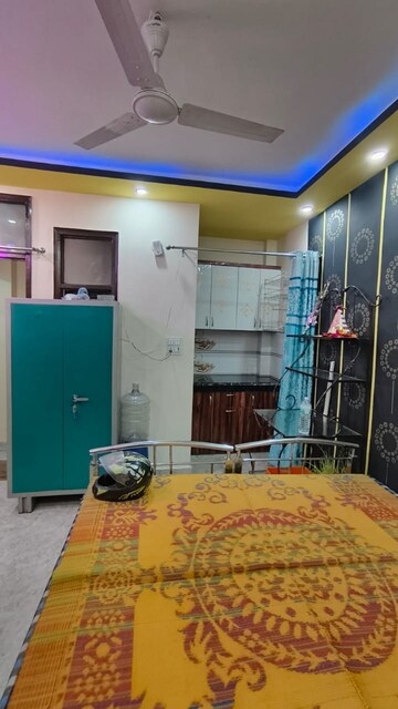 Master Bedroom in 1 BHK Builder Floor at Govindpuri – for Rent