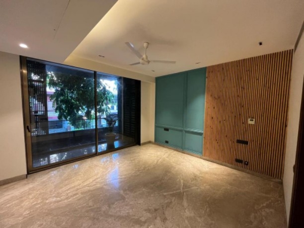 3 BHK + Servant Room,Study Room Builder Floor For Sale in Sector 71