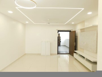 Room in 3 BHK Apartment at Ambience Courtyard, Manikonda – for Rent