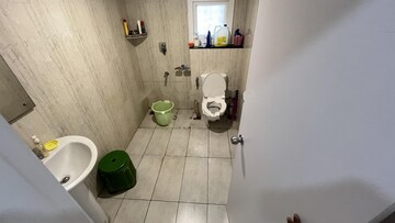 Bathroom in 4 BHK Apartment at Prestige High Fields, Gachibowli – for Rent