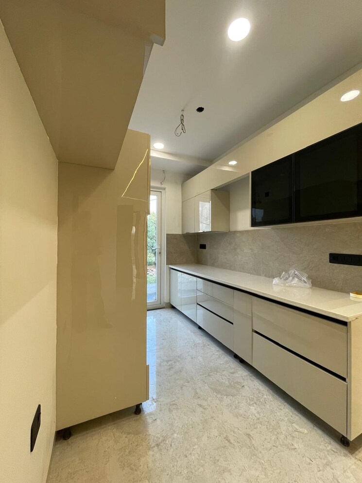 Kitchen, anant-raj-the-estate-floors 3 Bedroom 195 Sq.Yd. Builder Floor In Sector 63a Gurgaon 7991155