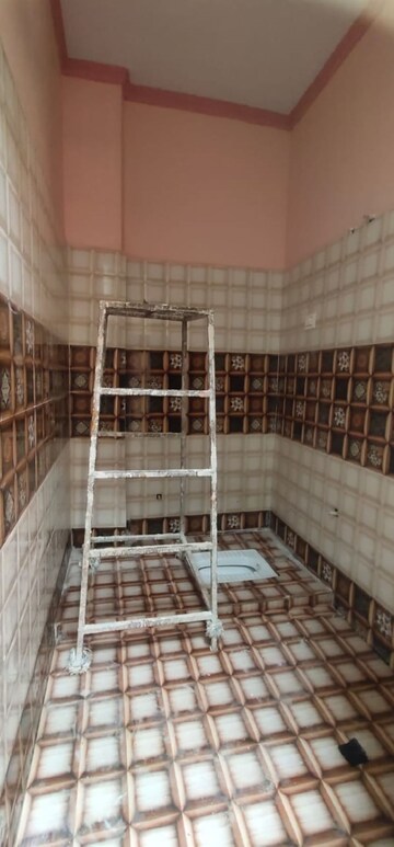 Bathroom in 2 BHK Independent House at Sitapur Road – for Sale