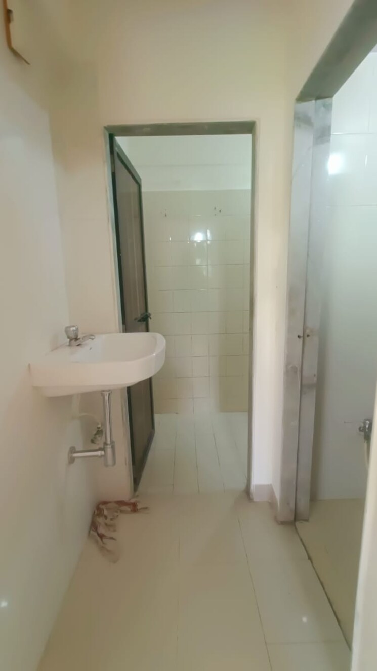 Bathroom, amazon-park 1 Bedroom 435 Sq.Ft. Apartment In Borivali West Mumbai 7991263