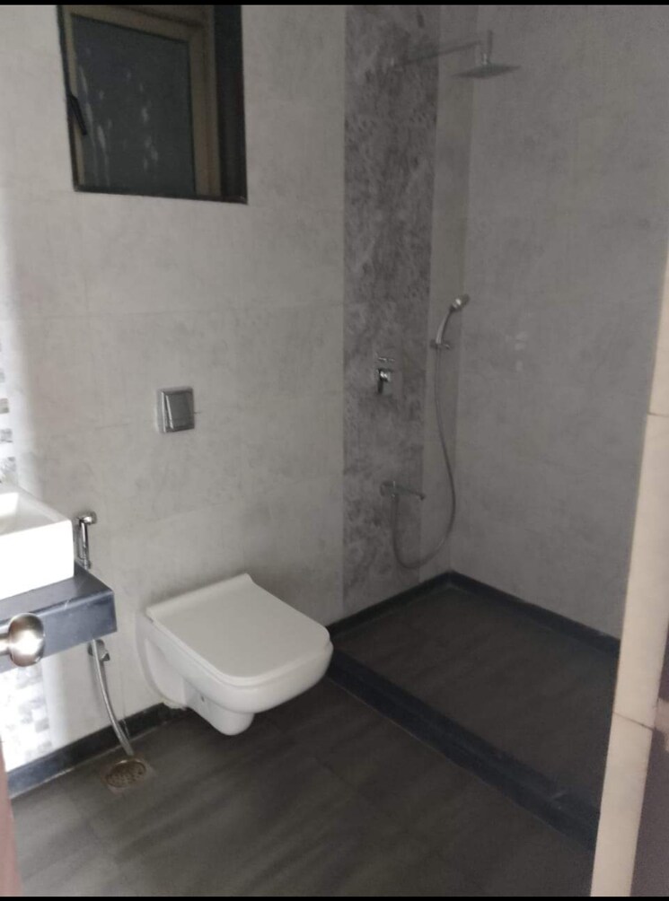 Bathroom, rajesh-raj-infinia 3 Bedroom 1500 Sq.Ft. Apartment In Malad West Mumbai 7991333