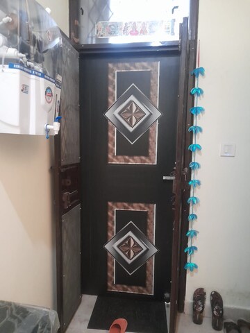 Furnished Amenities in 2 BHK Independent House at West Patel Nagar – for Rent