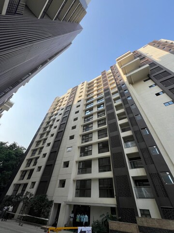 2 BHK Apartment For Rent in Mahindra Vicino, Andheri East