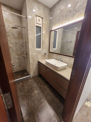 Kitchen in 3 BHK Builder Floor at Kohli One Malibu Town, Sector 47 – for Rent