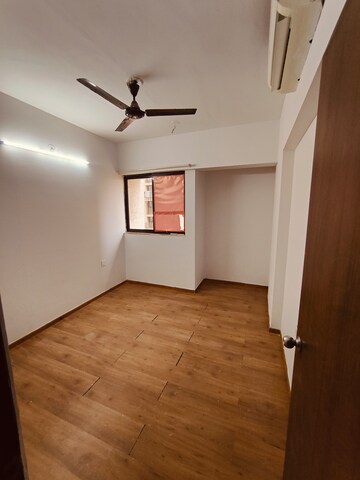 Room in 2 BHK Apartment at Lodha Palava City, Dombivli East – for Rent