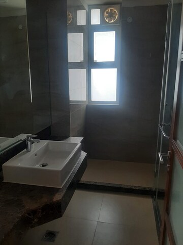 Bathroom in 3 BHK Apartment at Pioneer Park Presidia, Sector 62 – for Rent