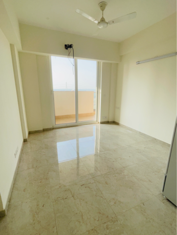 Room in 2 BHK Apartment at Tata La Vida Codename Gateway Select, Bajghera – for Rent