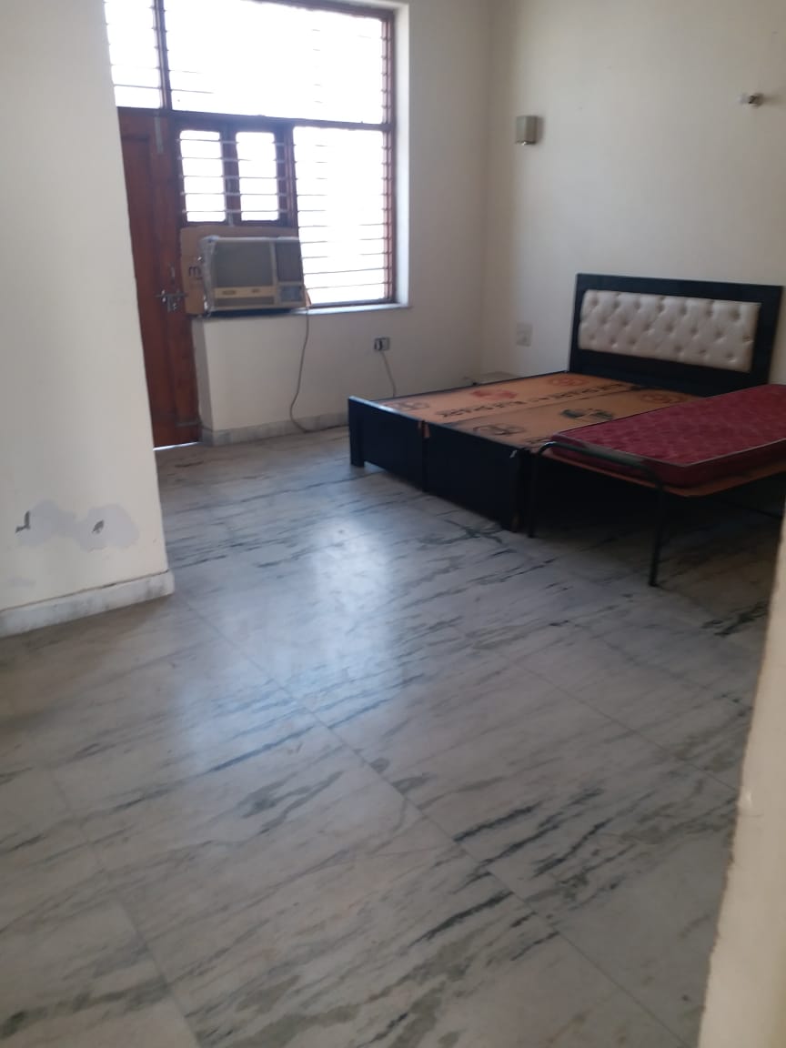 5 BHK + Pooja Room,Servant Room,Study Room,Extra Room Independent House For Sale in RWA Apartments